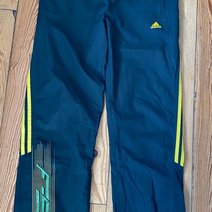 Adidas V tements de sport accessoires Jogging Vinted