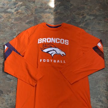 NFL apparel Tops T shirts Long sleeved T shirts Vinted