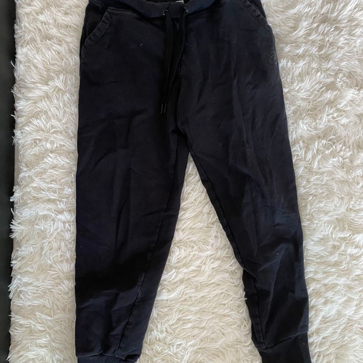 Fila sweatpants sale black