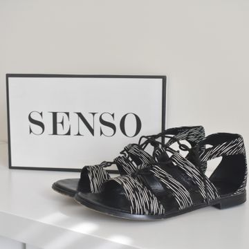 Senso - Heeled sandals (White, Black)
