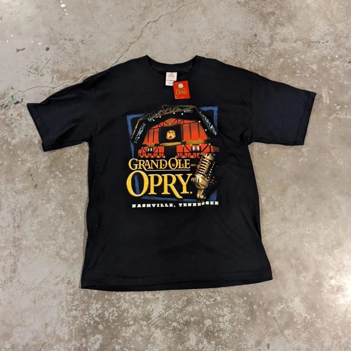 Jernbanestation katastrofale sjækel Grand ole Opry - Tops & T-shirts, T-shirts | Vinted
