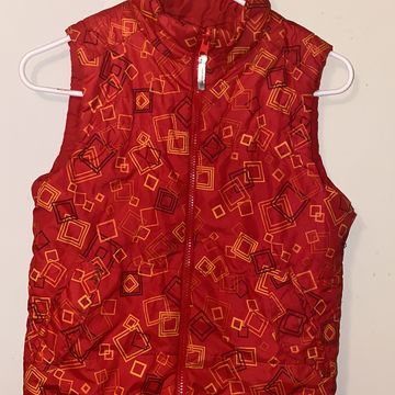 Doesn’t say - Gilets (Black, Yellow, Red)