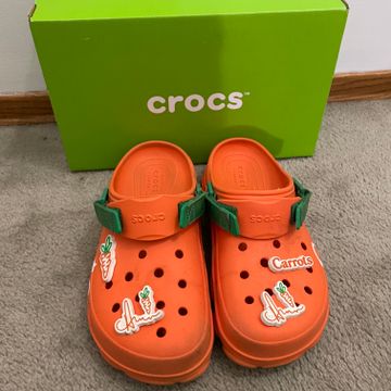Crocs - Slippers & flip-flops (White, Green, Orange)