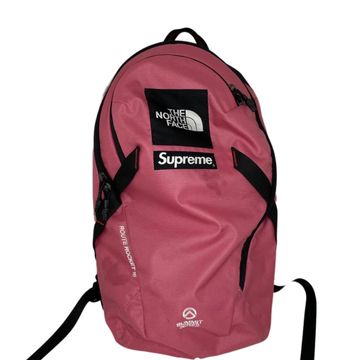 Supreme - Backpacks (Pink)