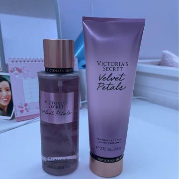 Victoria's Secret - Body care (Lilac, Pink)