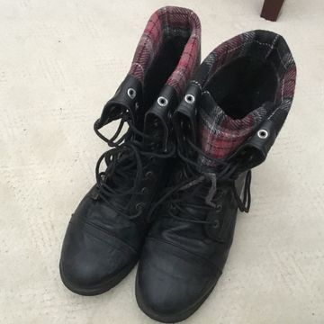 Unknown - Lace-up boots (Black, Red)