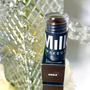 Milk makeup - Bronzer & Contour (Brown)