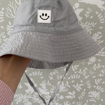Inconnue  - Caps & Hats (Grey)