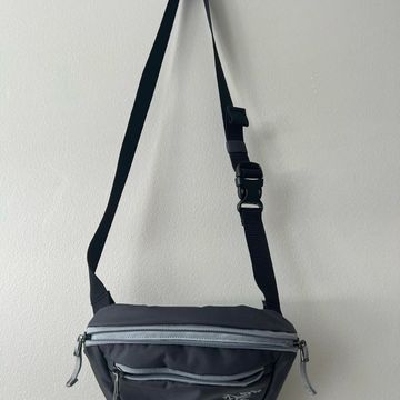 Arcteryx - Shoulder bags (Black, Grey)