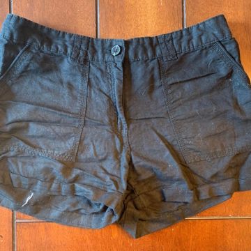 H&M - High-waisted shorts (Black)