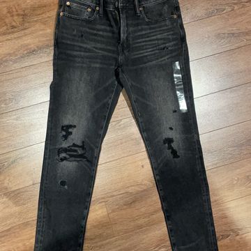 American Eagle Ripped Jeans