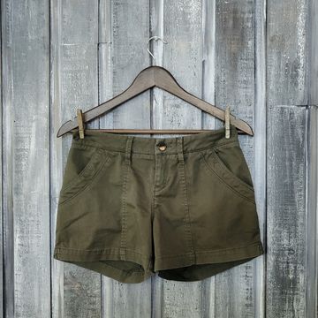 Lolë - Shorts taille haute (Vert)