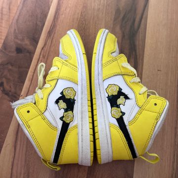 Jordan - Sneakers (White, Yellow)