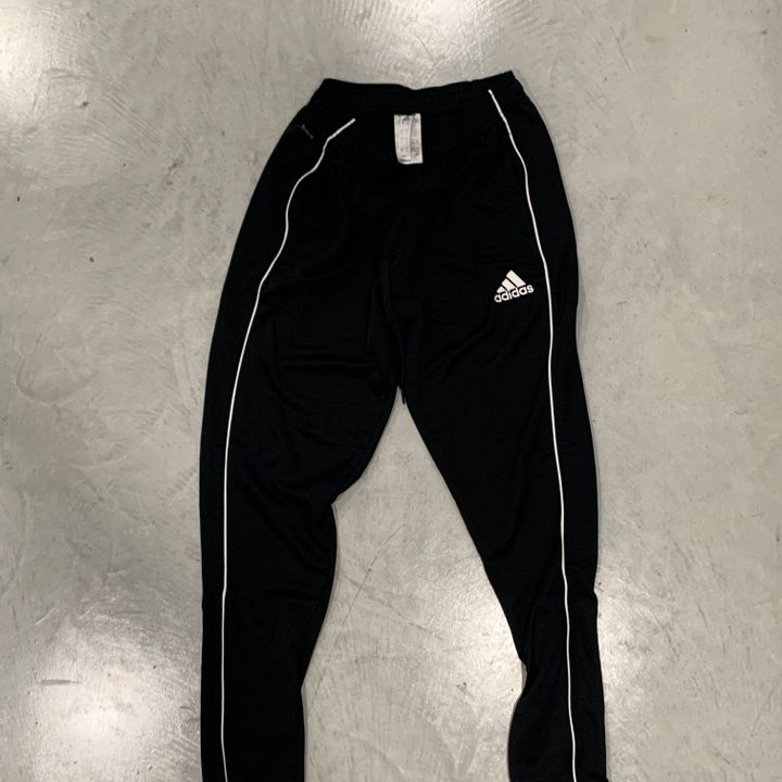 Adidas V tements de sport accessoires Jogging Vinted