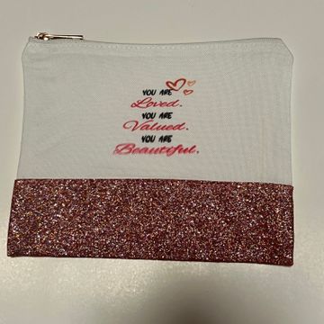 Non Branded  - Make-up bags (White, Pink)