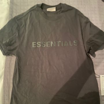 Essentials  - T-shirts (Black)