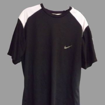Nike - Short sleeved T-shirts (White, Black)