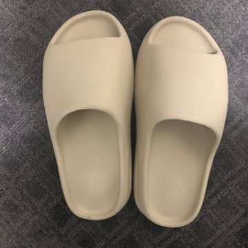 Yeezy, adidas - Slippers & flip-flops (Beige)
