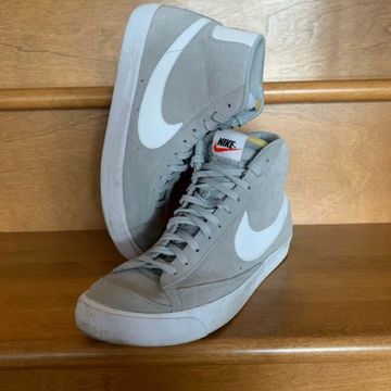 Nike - Sneakers (White, Grey)