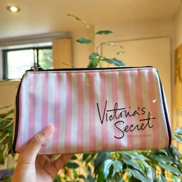 Victoria’s secret - Make-up bags (White, Pink)