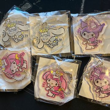 Sanrio - Key & Card holders (White, Purple, Pink)