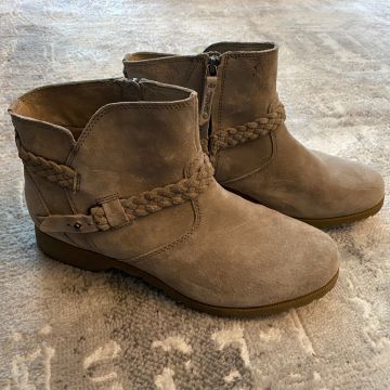 Teva - Ankle boots & Booties (Beige)