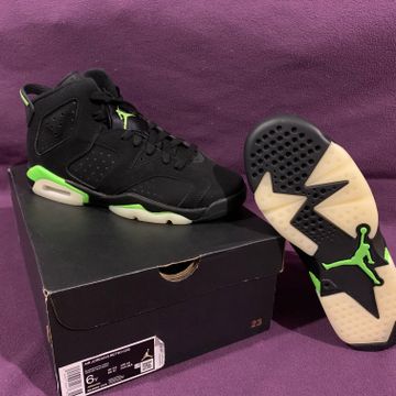 Nike - Sneakers (Black, Green)
