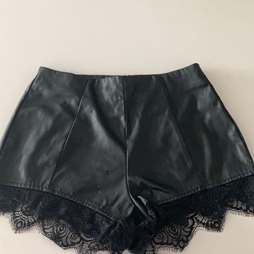 H&M - Shorts en cuir (Noir)
