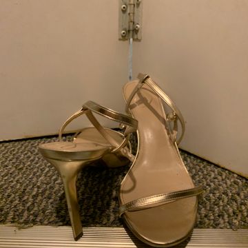 N/A - High heels (Yellow, Gold)