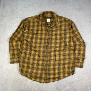 Patagonia  - Button down shirts (Green, Orange)