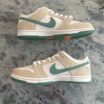Nike - Sneakers (White, Green, Orange)