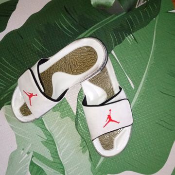 Jordan  - Flat sandals (White, Black, Red)