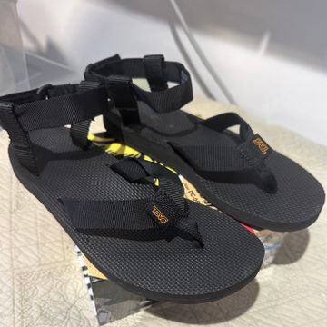 Teva - Flat sandals