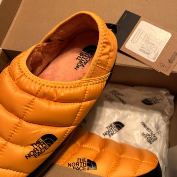 The north face - Slippers & flip-flops (Black, Yellow, Orange)