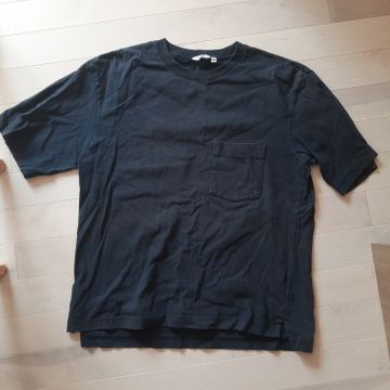 Uniqlo - Short sleeved T-shirts (Black)