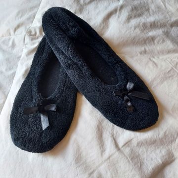 Walmart - Slippers & flip-flops (Black)