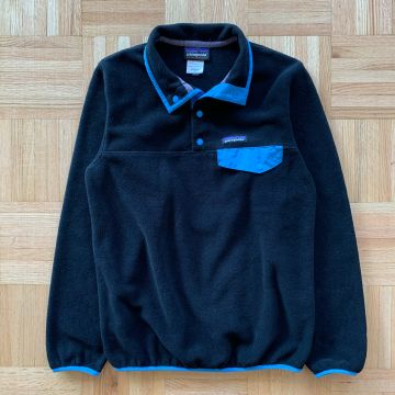 Patagonia  - Sweaters (Black, Blue)