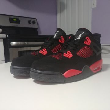 Jordan 4 - Sneakers (Black, Red)