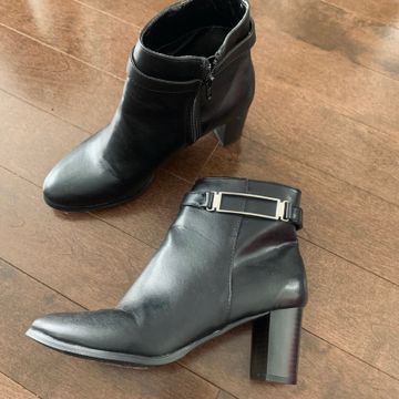 Unknown - Heeled boots (Black)