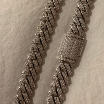 Gucci  - Necklaces & Pendants (Silver)