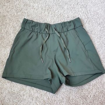 Lululemon  - Shorts en dentelle (Vert)
