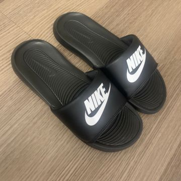 Nike - Sandales (Noir)