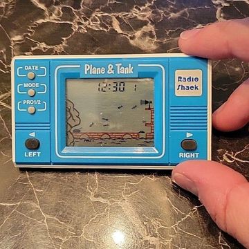 Radio Shack 1988 Plane & Tank Battle Retro Vintage Handheld Game TESTED NEW BATT - Consoles & jeux vidéo (Bleu)