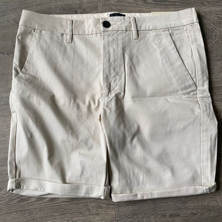 Chino shorts clearance river island