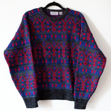 Celebrity Club - Knitted sweaters (Blue, Red, Grey)