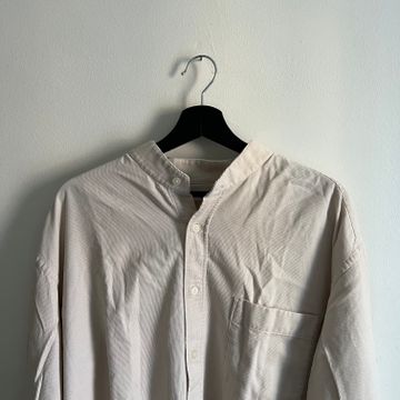 Uniqlo - Button down shirts (Beige)