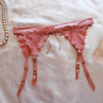 Victoria Secret - Belts (Pink, Gold)