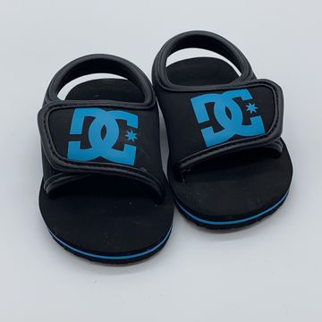 DC - Sandals & Flip-flops
