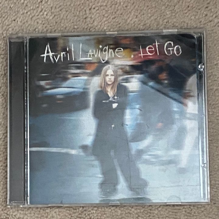 Avril Lavigne - Tech accessories, Other tech accessories | Vinted