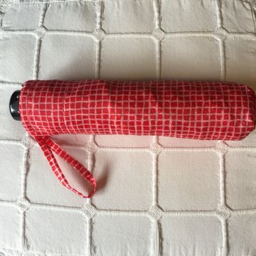 IKEA  - Parapluies (Rouge)